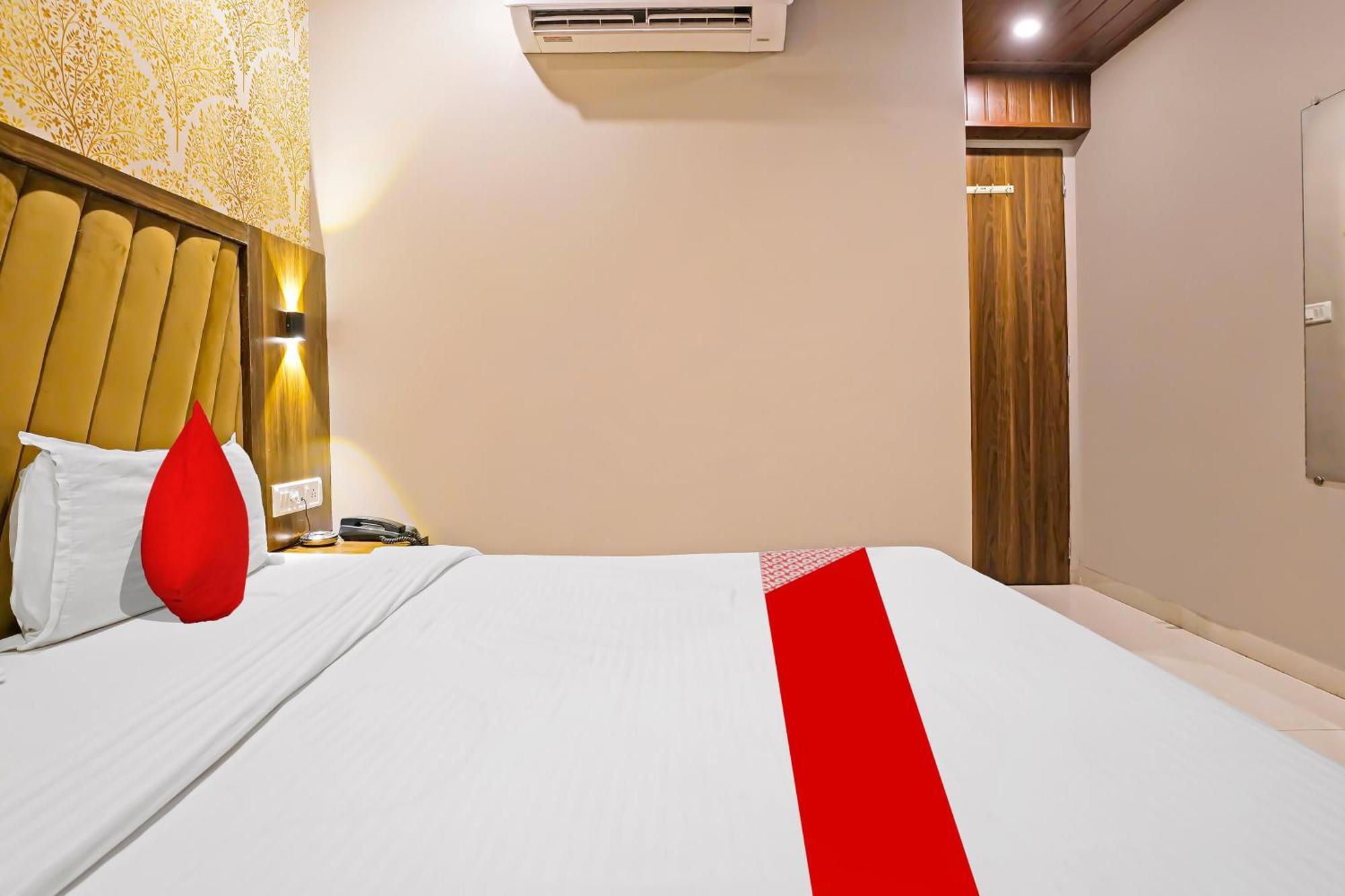 Super Hotel O Homestay Andheri East Mumbai Bagian luar foto